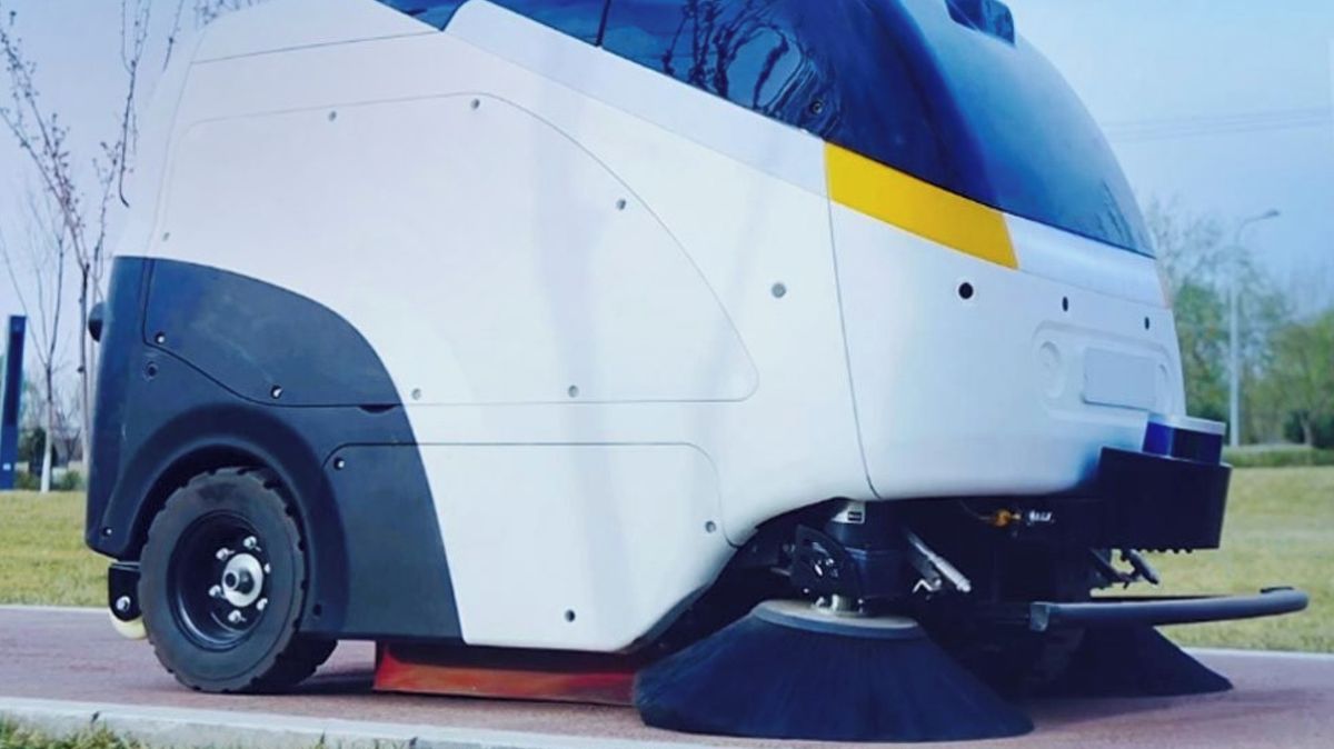 Praha 8 souhlasí s dalšími roboty ve svém rajónu. Po doručování jídla přicházejí ti na úklid ulic